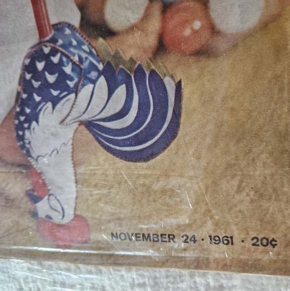 Iconic JFK Memorabilia LIFE Magazine 2 ISSUES JFK JFK JR. White House 1961 1963 - Picture 5 of 16